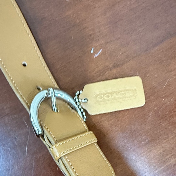 Coach Tan leather Shoulder Bag no. K7C 4169 - Picture 2 of 15